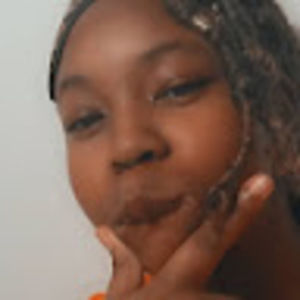 Meet your Posher, Rolanda